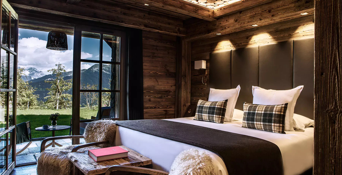 Chalet Méribel, French Alps, France 14 guests · 6 bedrooms ·