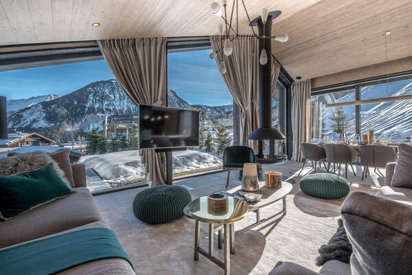 Luxury Ski-In/Ski-Out Chalet Rentals in Courchevel 1550