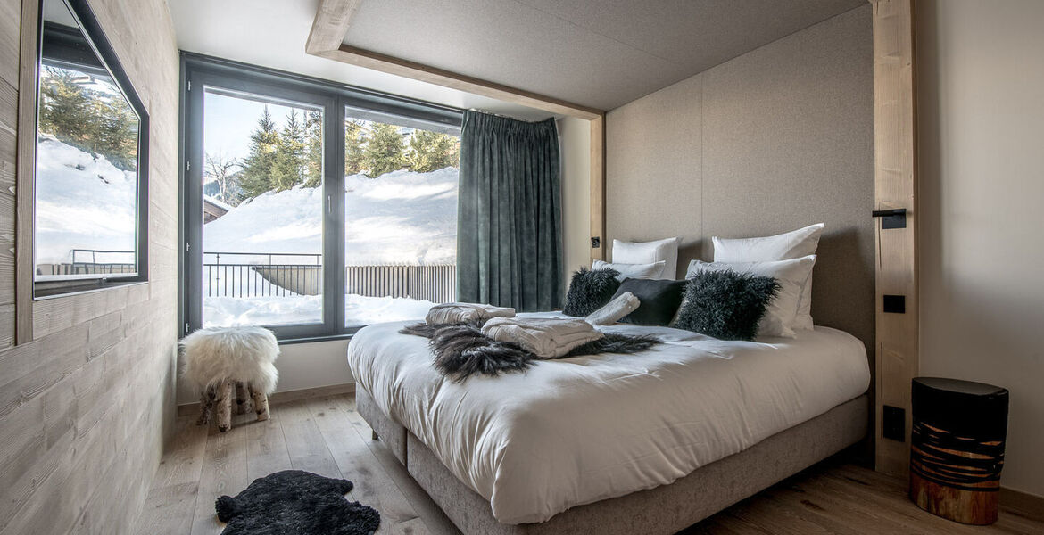 Luxury Ski-In/Ski-Out Chalet Rentals in Courchevel 1550