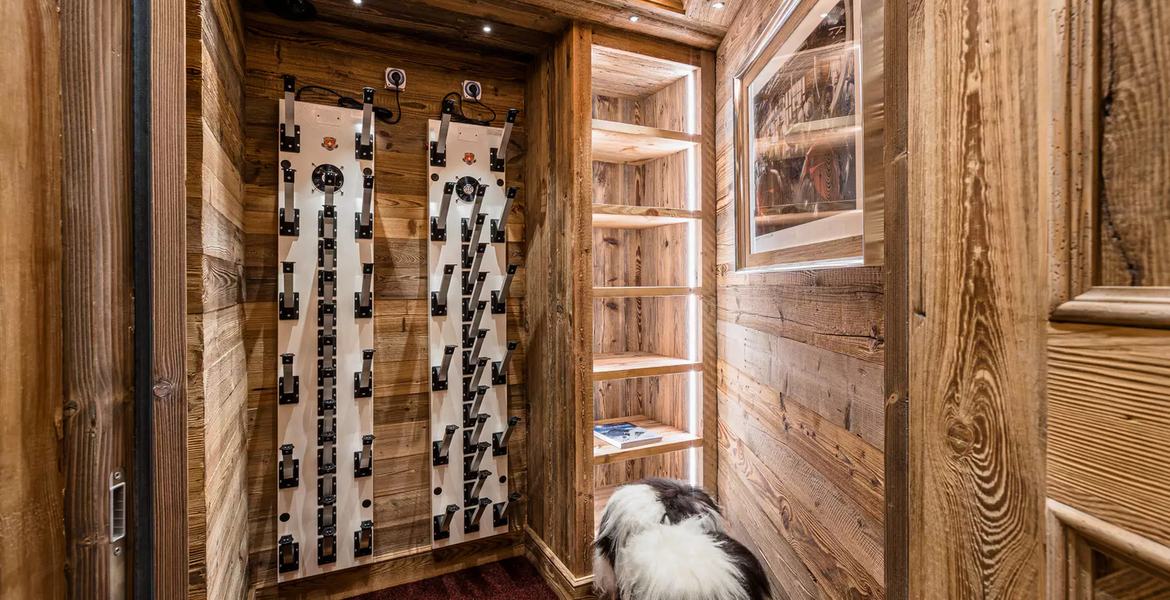 Chalet  Courchevel 1850 French Alps, 12 guests 