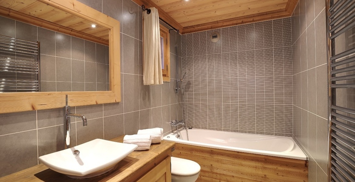 Charming village chalet in Courchevel Le Praz 