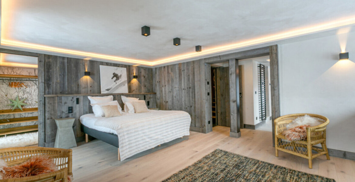Typical detached 8 room chalet on 3 floors 280 m2 