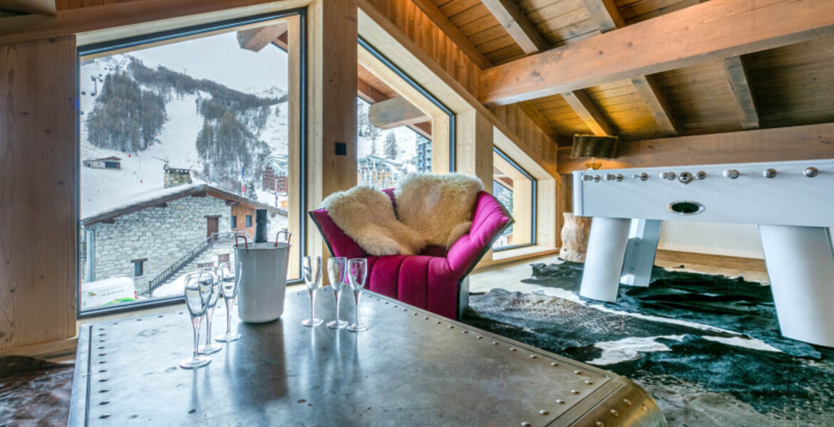Typical detached 8 room chalet on 3 floors 280 m2 