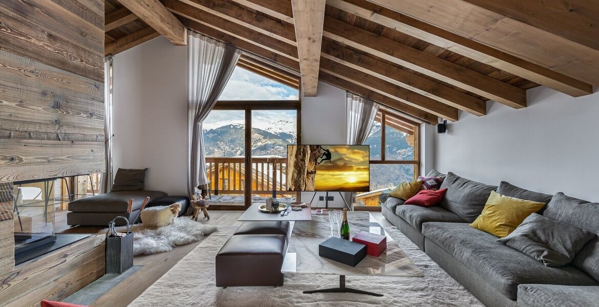 The chalet is a brand new chalet with a modern decoration