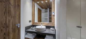Luxury Chalet  Right at the bottom of the slopes