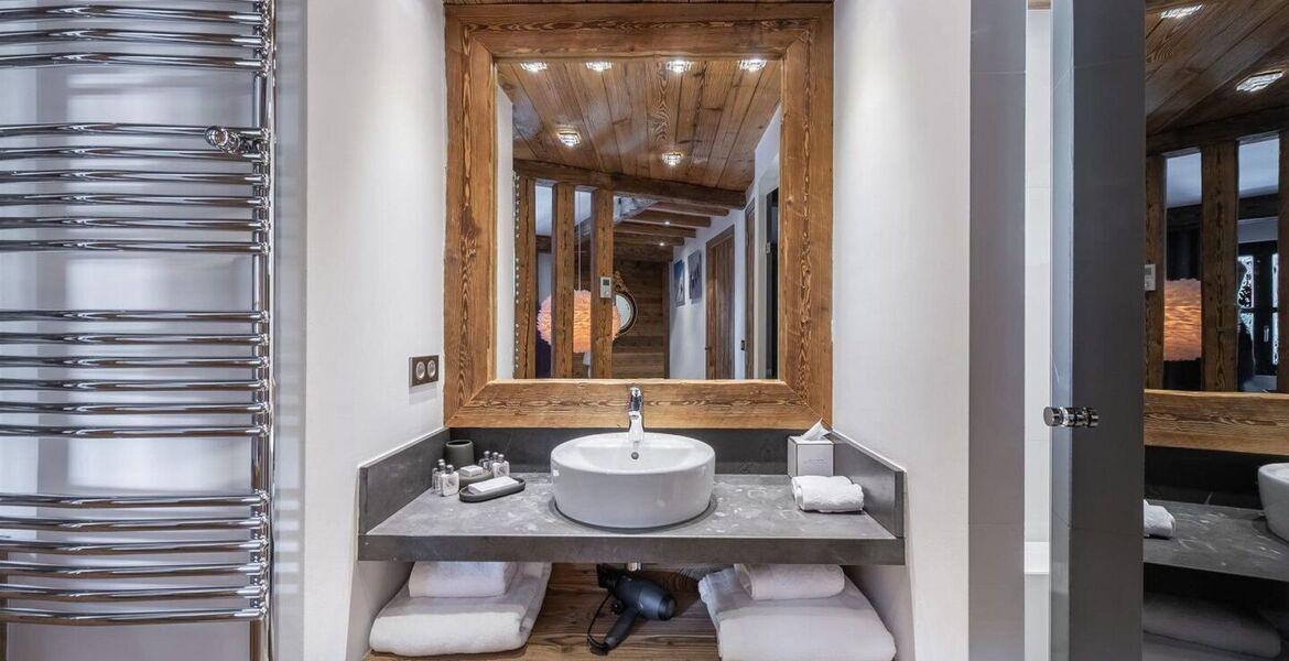 Luxury Chalet  Right at the bottom of the slopes
