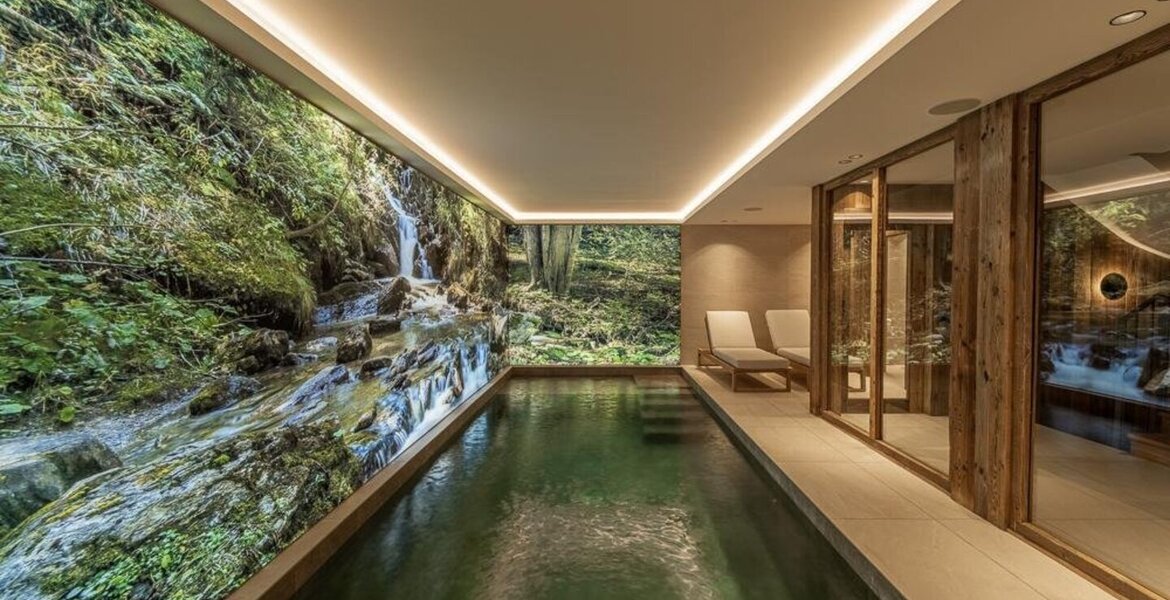 Chalet for rent in Courchevel 1300 with 320 sqm and 5 beds