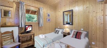 The mountain chalet in Courchevel 1850