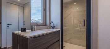 Ski-in/Ski-out Apartment in the Heart of the Resort