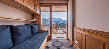 Ski-in/Ski-out Apartment in Courchevel 1850