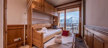 Ski-in/Ski-out Apartment in Courchevel 1850