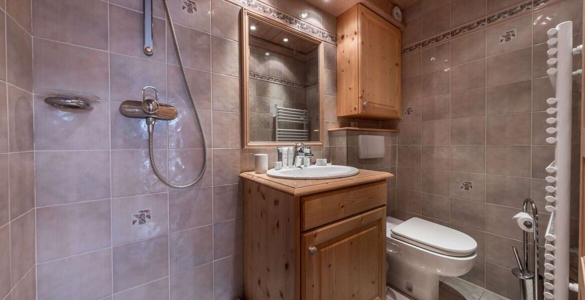 Ski-in/Ski-out Apartment in Courchevel 1850