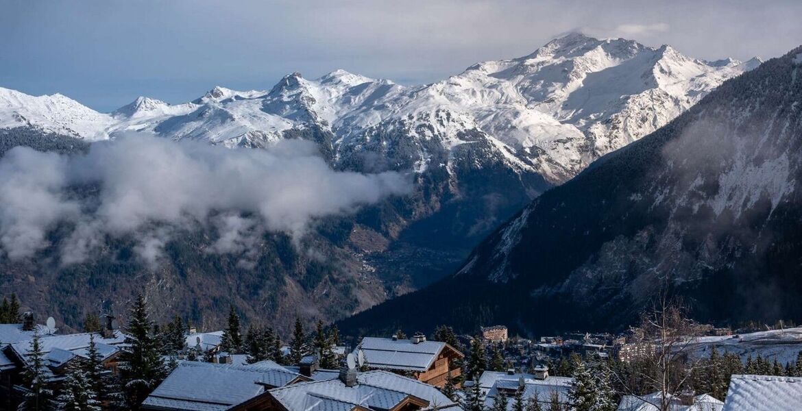 Ski-in/Ski-out Apartment in Courchevel 1850