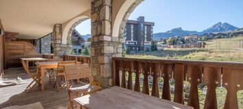 Ski-in Ski-out Apartment in Courchevel 1850