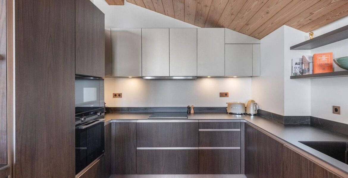Luxury Ski-In/Ski-Out Duplex Apartment in Courchevel 1850