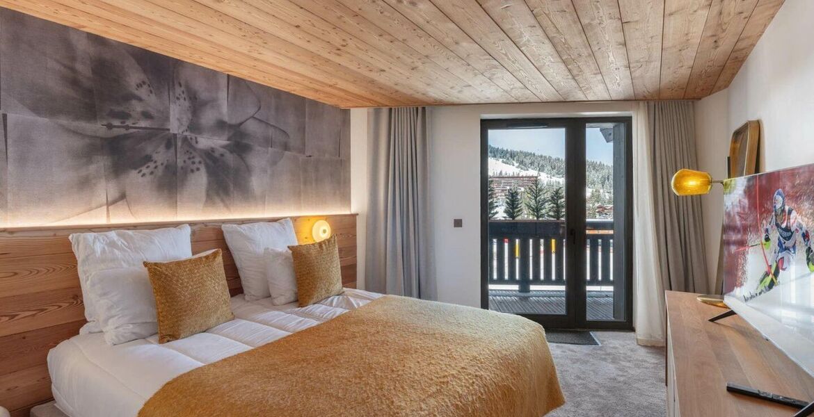 Luxury Ski-In/Ski-Out Duplex Apartment in Courchevel 1850