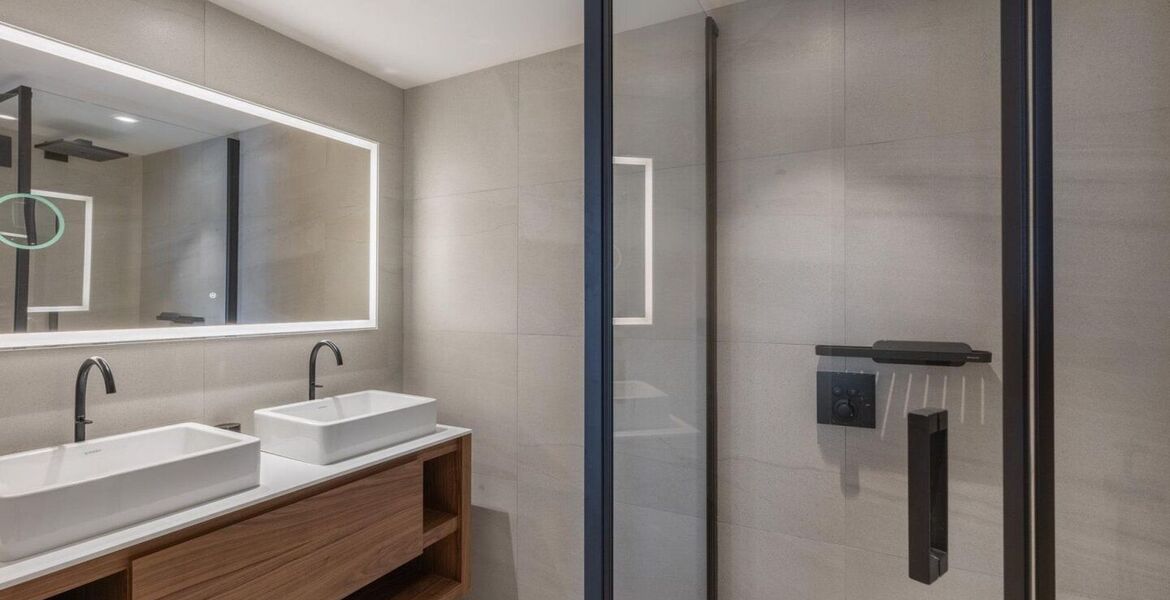 Luxury Ski-In/Ski-Out Duplex Apartment in Courchevel 1850