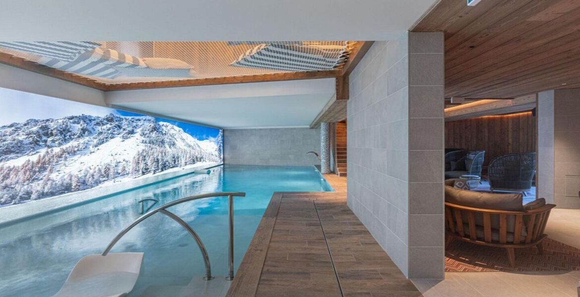Luxury Ski-In/Ski-Out Duplex Apartment in Courchevel 1850