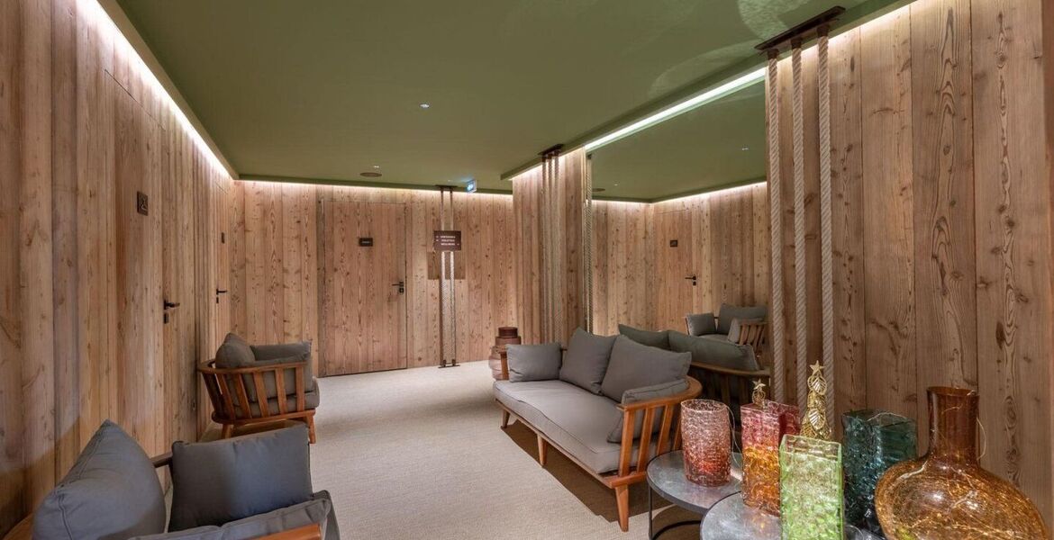 Luxury Ski-In/Ski-Out Duplex Apartment in Courchevel 1850