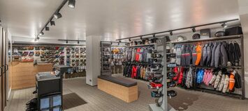 Luxury Ski-In/Ski-Out Duplex Apartment in Courchevel 1850