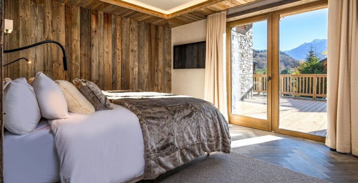 Luxury Ski Apartment with Hot Tub and Mountain Views