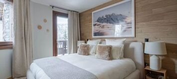 Luxury Mountain View Retreat with Spa and Ski Room