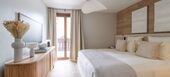 Luxury Mountain View Retreat with Spa and Ski Room