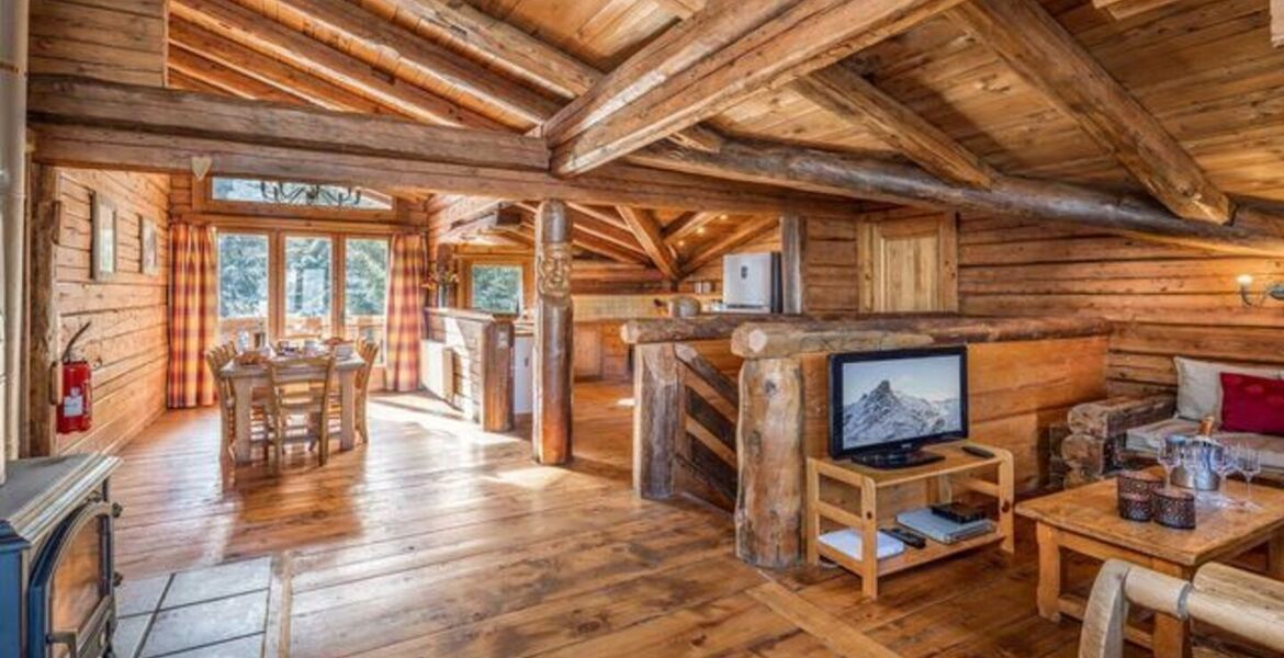 Cozy Log Cabin Chalet in La Tania, Three Valleys
