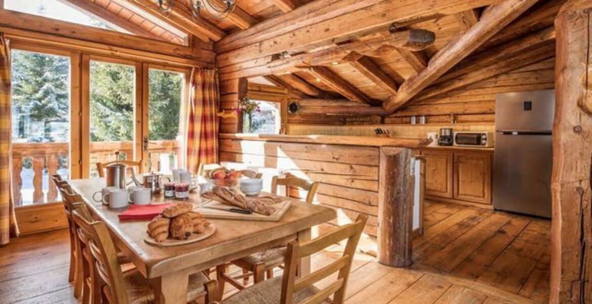Cozy Log Cabin Chalet in La Tania, Three Valleys