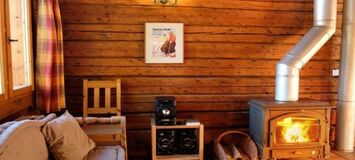 Cozy Log Cabin Chalet in La Tania, Three Valleys