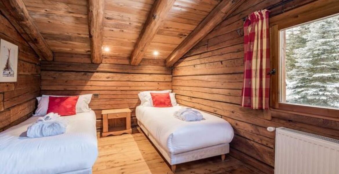 Cozy Log Cabin Chalet in La Tania, Three Valleys