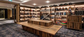 The duplex penthouse in Meribel