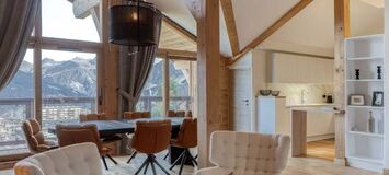 Elegant Apartment with Panoramic Views in Courchevel 1650