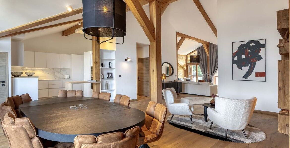 Elegant Apartment with Panoramic Views in Courchevel 1650
