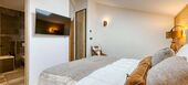 Elegant Apartment with Panoramic Views in Courchevel 1650