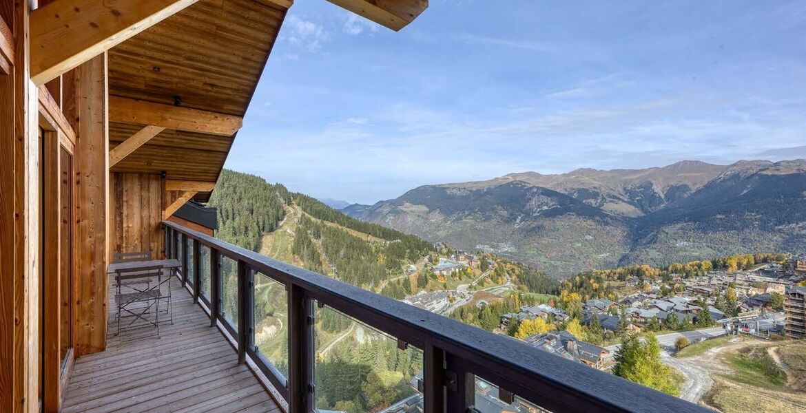 Elegant Apartment with Panoramic Views in Courchevel 1650