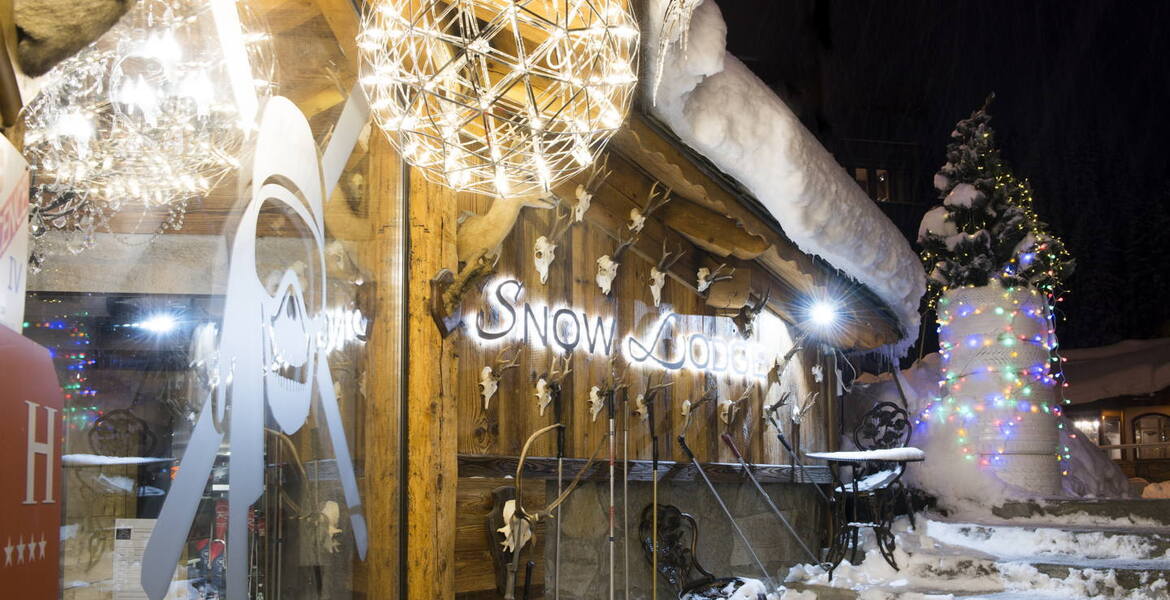 Snow Lodge Hotel